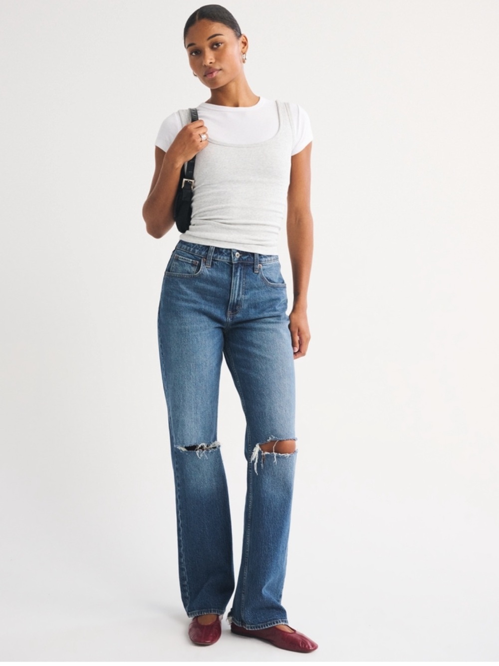 NWOT Abercrombie & Fitch Curve Love 90s High Rise Straight Jeans Slash Knees